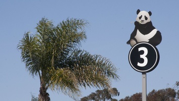 321-1298 San Diego Zoo - Panda Row 3